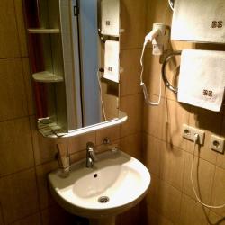 Номер стандарт с 1 двуспальной кроватью