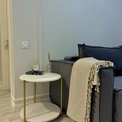 Фото Апартаменты на улице Сурикова 1