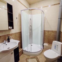 Номер полулюкс с 1 двуспальной кроватью