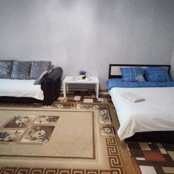 Фото Апартаменты на улице Адмирала Макарова 2