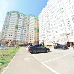 Фото Апартаменты на улице им. Генерала Трошева 35
