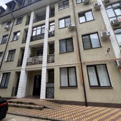 Фото Апартаменты на улице Кутаисская 1