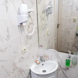 Номер улучшенный стандарт с 1 двуспальной кроватью