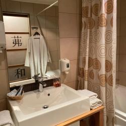 Фото Отель Дискавери