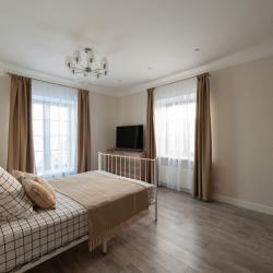 Фото Отель Домашняя на Свободы 19А