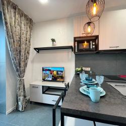 Фото Отель ЖивиТУТ на улице Пролетарская 151