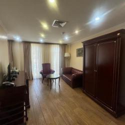 Номер люкс с 1 двуспальной кроватью