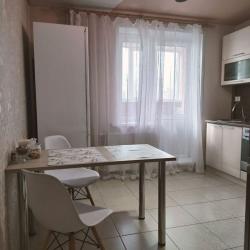 Фото Апартаменты на проспекте Российской Армии 10