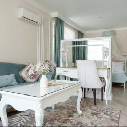 Номер полулюкс с 1 двуспальной кроватью Прованс № 40