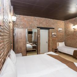 4-местный номер стандарт семейный с 4 односпальными кроватями