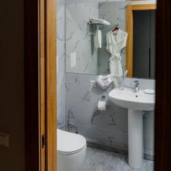 Номер стандарт с 1 двуспальной кроватью