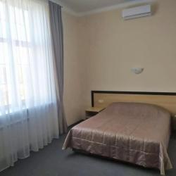 Номер стандарт с 1 двуспальной кроватью, 2 корпус