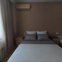 Фото Отель ZNS Rent (ЗНС Рент) на улице Аркадия Шипунова 46