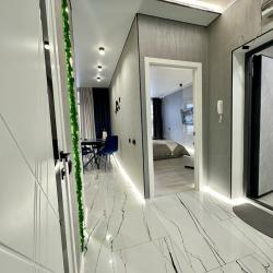 Фото Апартаменты Housevip на улице Павла Буравцева