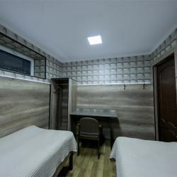 Номер эконом с 2 односпальными кроватями (общие удобства)
