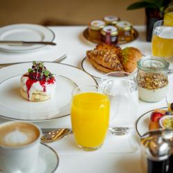 Ararat Park Hotel Moscow (Арарат Парк Хаятт Москва) — 903ce9712a3e3bed7dd51a9bb1735140