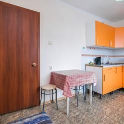 Фото Отель Квартирка-НСК в микрорайоне Горский 78