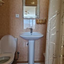 4-местный номер стандарт с 1 двуспальной кроватью