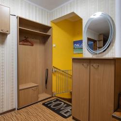 4-комнатные апартаменты улучшенные с 2 двуспальными кроватями