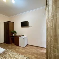 Комната стандарт с 1 двуспальной кроватью и балконом