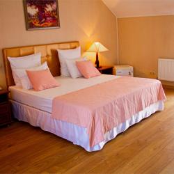 Номер полулюкс комфорт с французким балконом #218