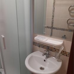 Номер стандарт с 1 двуспальной кроватью