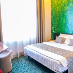 Номер стандарт с 1 двуспальной кроватью