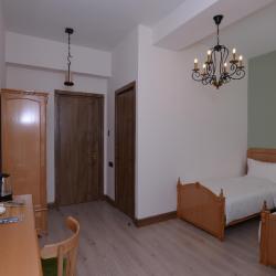 Номер делюкс с 2 односпальными кроватями