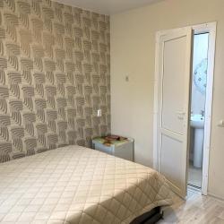 Номер стандарт с 1 двуспальной кроватью