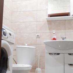 Фото Апартаменты на улице Рогожникова 15