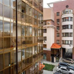 1-комнатные апартаменты студия Белинского,  30 (9877)