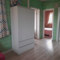 Коттедж стандарт с 1 односпальной и 1 двуспальной кроватью