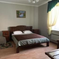 Номер стандарт с 1 двуспальной кроватью