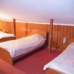 Кровать в 3-местном общем номере