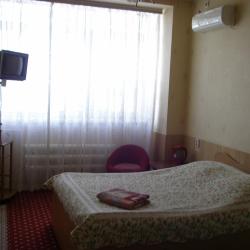 2-местный номер стандарт с 2 двуспальными кроватями