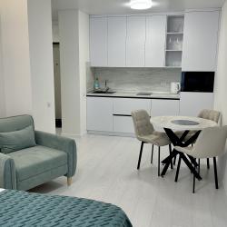 Апартаменты студия Харьковская 72Б