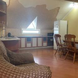 Cтандарт улучшенный с двумя двуспальными кроватями и собственной кухней