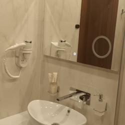 Номер стандарт с 2 односпальными кроватями (с завтраком)