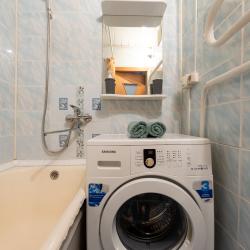 Фото Апартаменты Домино на улице Комарова 7