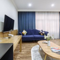 Номер люкс с двуспальной кроватью