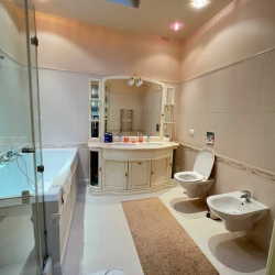 фото 30 Weekend Inn (Уикенд Инн)