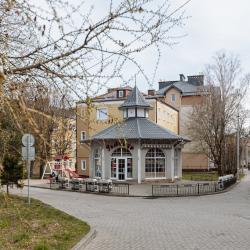 Фото Апартаменты на улице Парковой 12