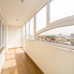 Фото Отель Бoльшая 3-x комнaтнaя кваpтира в центре города