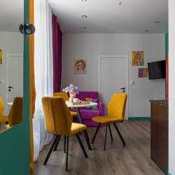 Фото Отель YellowPin Apartments (Йелоупин Апартментс)