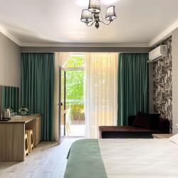 Фото Отель Family Pride Inn (Фэмили Прайд Инн)