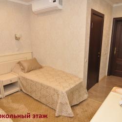 Номер эконом с 2 односпальными кроватями (цокольный этаж)