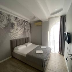 3-комнатные апартаменты улучшенные Сочи, Адлерский район, Известинская 25