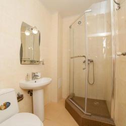 Номер стандарт с 1 двуспальной кроватью