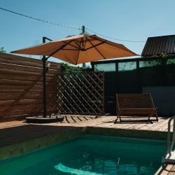 Дом у яблони