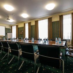 Центральный by USTA Hotels — 93bf325e511eb5a93342ba01d0bf64b8
